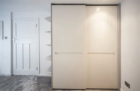 Wooden sliding wardrobe doors (ash, oak, painted, walnut). Made to measure sliding door wardrobes, floating sliding ...