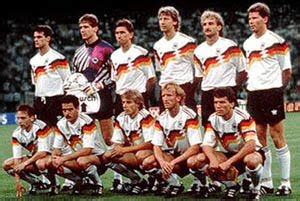 Deutsche fußballnationalmannschaft) est constituée d'une sélection des meilleurs joueurs allemands sous l'égide de la fédération allemande de football (dfb). FOOTBALL RETRO: World cup 1990 Allemagne Deutschland