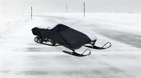 7 Best Snowmobile Covers For Trailering Buyers Guide Fun In The Yard