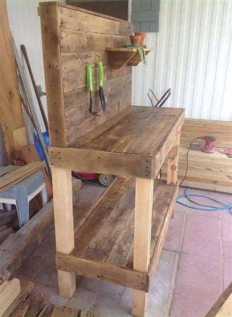 Potting Bench Made From Repurposed Wooden Pallets 1001 Gardens