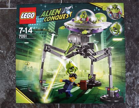 Lego Alien Conquest 7051 Tripod Invader Flickr