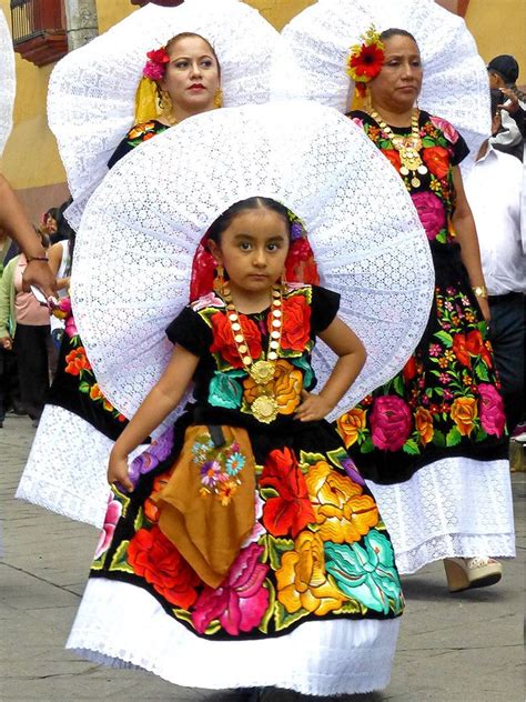 artesaniasmexicanas traje tipico de oaxaca traje de tehuana vestidos tipicos de mexico
