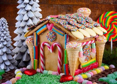 7 Amazing Gingerbread House Ideas To Create With Your Kids