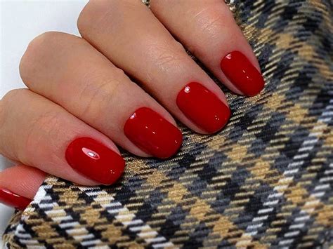 Sport Beautiful Red Acrylic Nails