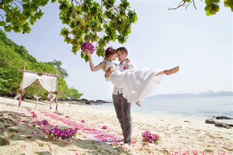 Thailand weddings (thailandweddings.com) does not only organise weddings, but has excellent information about different kinds of ceremonies in northern thailand, legal requirements and more. Bamboo Island Wedding : Marriage Planner Krabi, Thailand