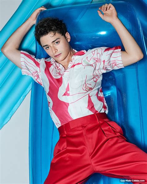 Noah Schnapp Shirtless And Sexy Photos The Male Fappening