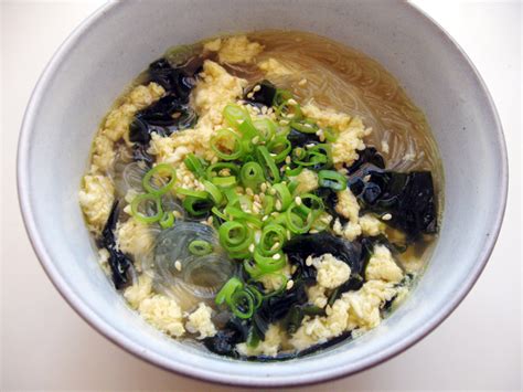 To cook egg noodles, bring a pan of water to boil and add noodles. Wakame, Egg & Harusame Soup - Hiroko's Recipes