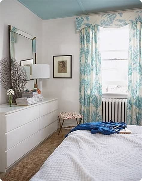 This is a section of the ikea bedroom zone that we absolutely adore, as a simple change in bedding can alter the entire appeal of your bedroom in an. once.daily.chic: Ikea Malm in the Bedroom
