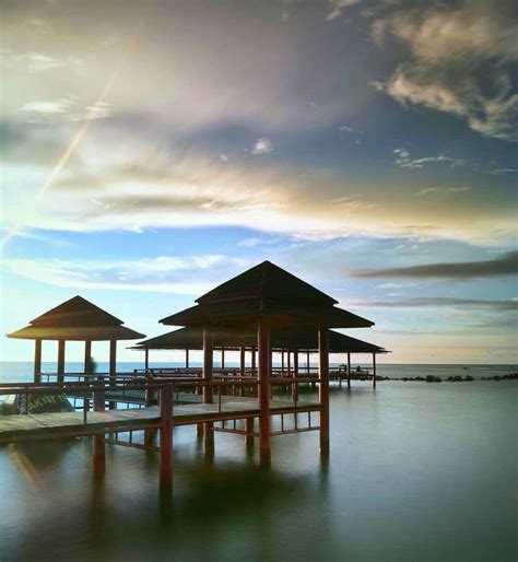 Intip Keindahan Pantai Tanjung Bajau Di Bawah Kaki Bukit Kota Singkawang