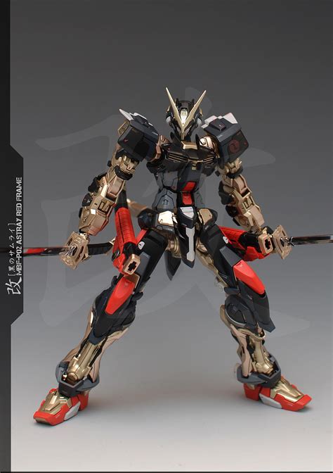 It is operated by junk guild member lowe guele. Custom Build: MG 1/100 Gundam Astray Red Frame Kai "Ver ...