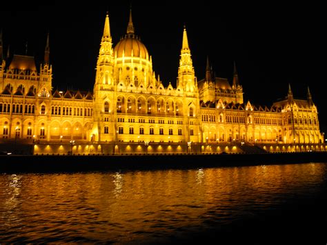 Budapest Parliament Building At Night - Hungary, Budapest, parliament ...