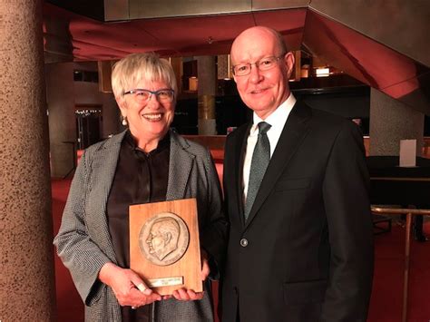 Mary Vallentine Receives Sir Bernard Heinze Memorial Award