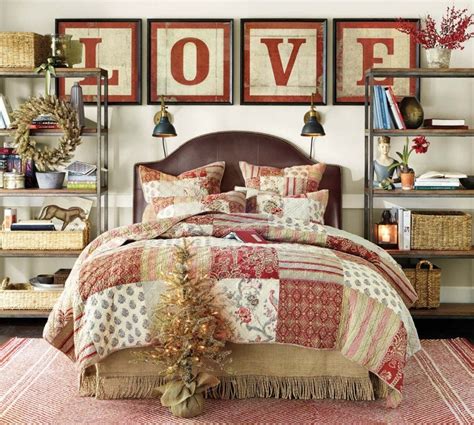 We've got christmas decoration ideas aplenty. Cozy Christmas Bedroom Decorating Ideas - Festival Around ...