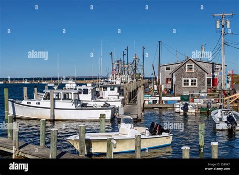 Quaint Fishing Village Of Menemsha Chilmark Marthas Vineyard