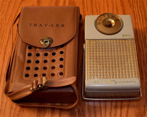 Vintage Trav Ler Power Mite Transistor Radio With Carrying Flickr