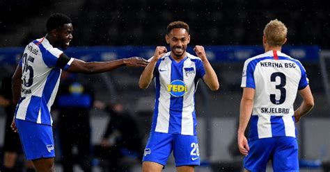 Matheus cunha (hertha berlin) right footed shot from outside the box is saved in the centre of the goal. Matheus Cunha's feint left Union Berlin's defenders ...