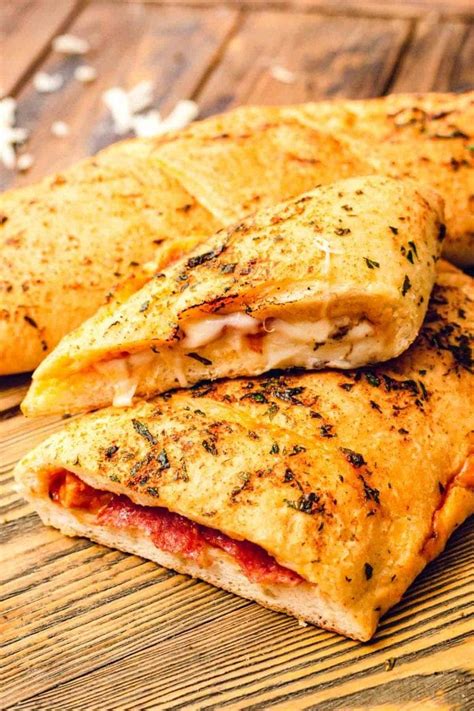 Want A Twist On Pizza Night Try This Delicious Calzone Recipe For
