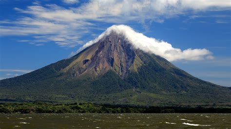 4k Experience Concepcion Volcano The Cloud Hooded Mountain Isla