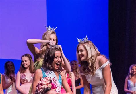 Crowned Miss Orlandos Outstanding Teen 2019 Hannah Adams