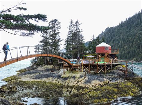 Choose a secluded cabin rental in orcas island and breathe in the fresh air, or perhaps a rustic cabin by the water is the dream. Orca Island Cabins