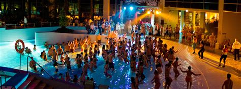 Splash Night Pool Party Aquaworld Resort Budapest 4 Star Superior