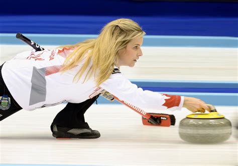 Jennifer Jones Wins Pair To Remain Tied In First At Womens Curling Worlds Ctv News