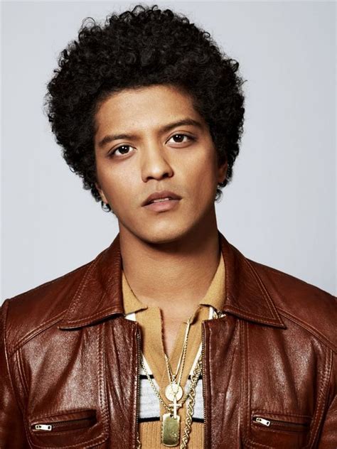 Bruno mars was born on october 8, 1985 in honolulu, hawaii, usa as peter gene bayot hernandez. Compare Bruno Mars' Height, Weight with Other Celebs