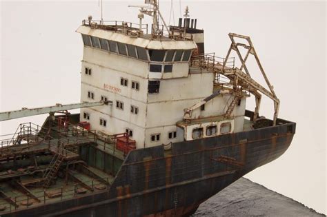 Beach In Chittagong Wreckage Of Cargo Ship 116 Scale Model Diorama