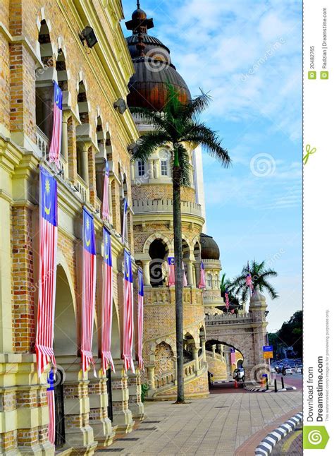 Its architecture was built using moorish architecture which makes it stand up. Sultan Abdul Samad Building Stock Image - Image of azan ...