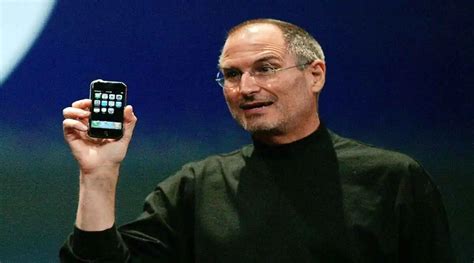 When Steve Jobs Unleashed The Iphone 10 Amazing Facts From The 2007