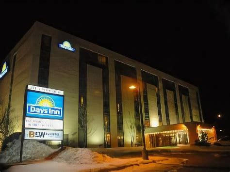 Days Inn By Wyndham Ottawa West Ottawa Hotel Price Address And Reviews