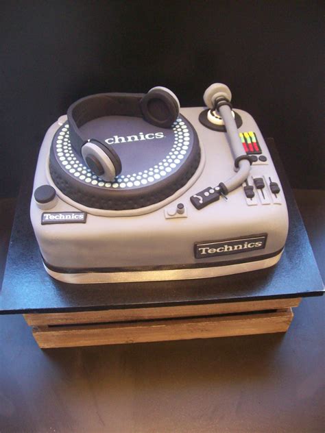 Turntables Cake 375 Temptation Cakes Temptation Cakes