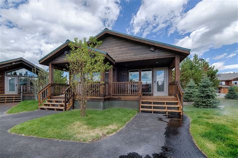 Explorer Cabins At Yellowstone West Yellowstone 364 Room Prices And Reviews Travelocity