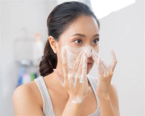 Prevent Treat And Combat Maskne Joyre Skin Care