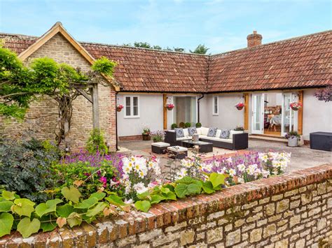 The Farm House Chippenham Wiltshire Holiday Cottage Reviews