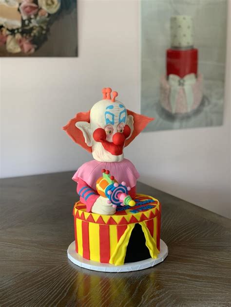 Killer Klowns From Outer Space Cake Decorated Cake By Cakesdecor