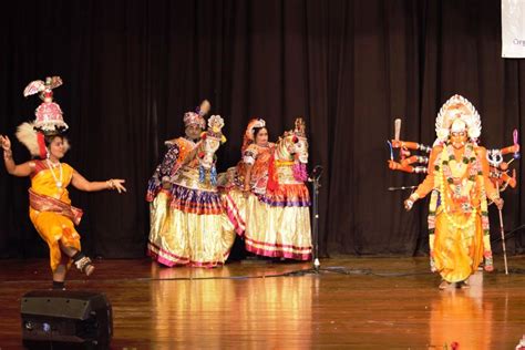 Popular Folk Dances of Tamilnadu - Tusk Travel