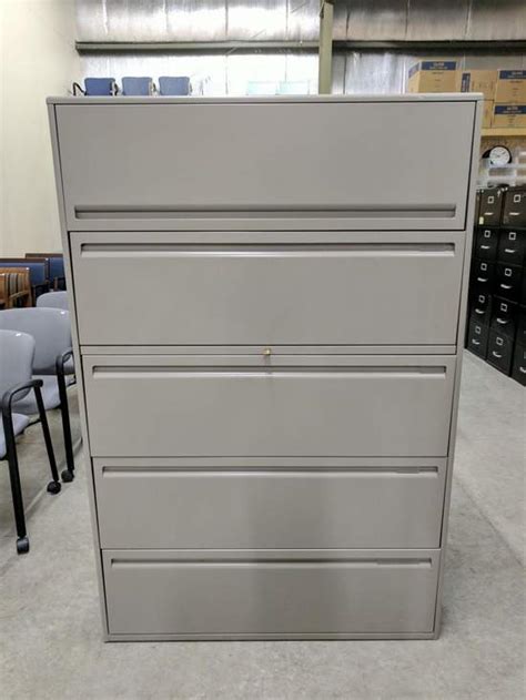 18 posts related to 5 drawer file cabinet with lock. Haworth 5 Drawer Gray Lateral File Cabinet - 42 Inch Wide
