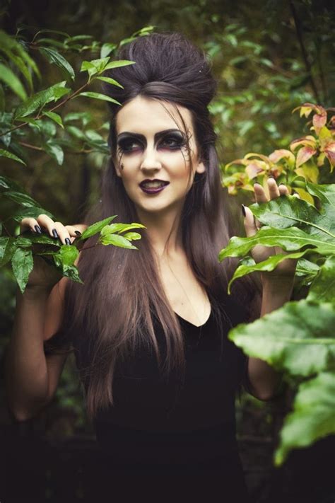 Galina Thomas Halloween Makeup Black Widow 1