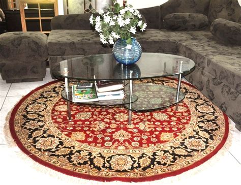 Decorate Your Home With Round Rugs