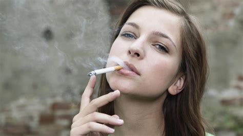 Werbeverbot Für Zigaretten Soll Das Rauchen Weiter Eindämmen Welt