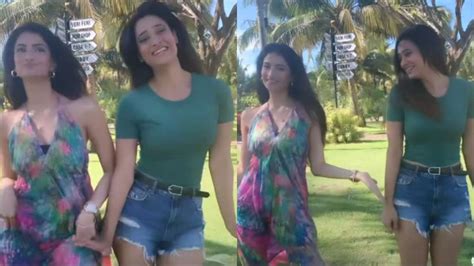 Shweta Tiwari Follows ‘bestfriends’ Trend On Instagram With Daughter Palak Tiwari See Viral Reel
