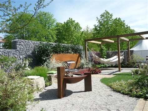 Find the perfect hängematte garten stock photos and editorial news pictures from getty images. Hängesessel Garten und Garten Hängematte - 60 Ideen, wie ...