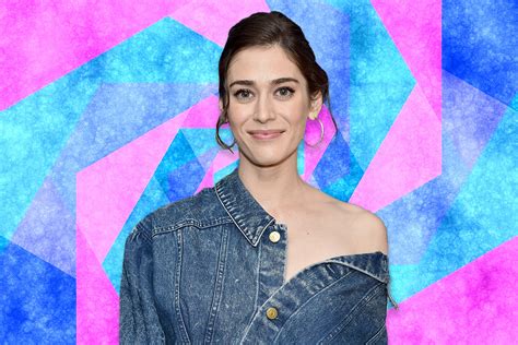 18 things to know about lizzy caplan hey alma