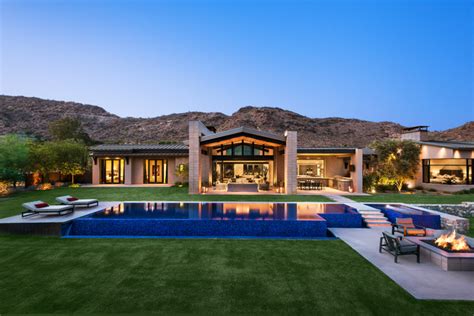 Camelback Modern Ranch Modern Phoenix By Ownby Design Houzz Au