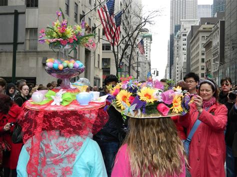 5th Ave Easter Bonnet Parade 5th Ave Nyc Ny Usa Jewelry Making