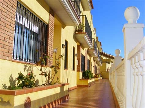 Donpiso el portal inmobiliario de alquiler de casas y pisos en barcelona. Foto Casa Alquiler Barcelona
