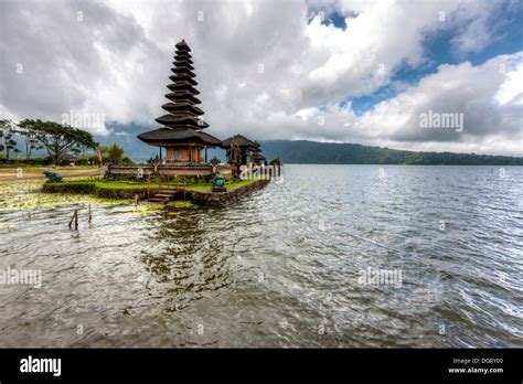 Pura Ulun Danu Bratan Temple With A Balinese Pagoda Balinese Hinduism