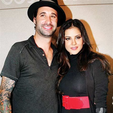 Sunnyleone With Husband Porn Pictures Pics And Galleries