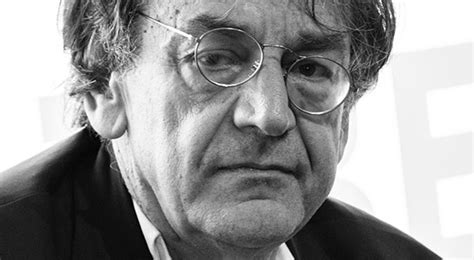 He has written books and essays on a wide range of topics, many on the ideas of tradition and identitary nonviolence, including jewish. Alain Finkielkraut - Babelio